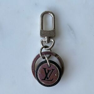 Louis Vuitton Silver and Black Keyring